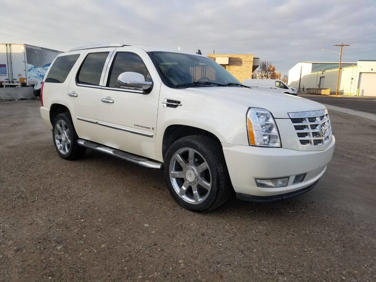 Used 2007 Cadillac Escalade AWD w/ Information Package