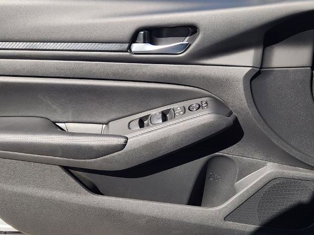 Certified 2024 Nissan Altima 2.5 SV image 16