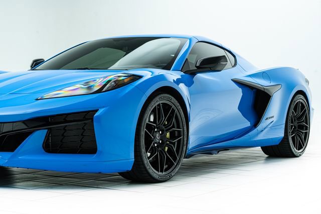 Used 2023 Chevrolet Corvette Z06 image 9