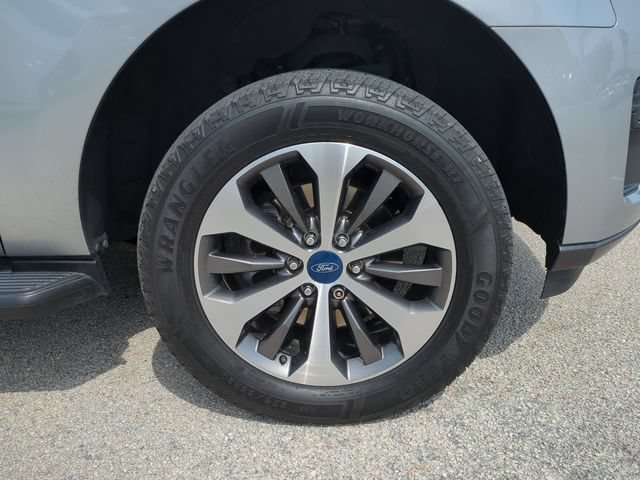 Used 2023 Ford Expedition XLT AWD/4WD image 11