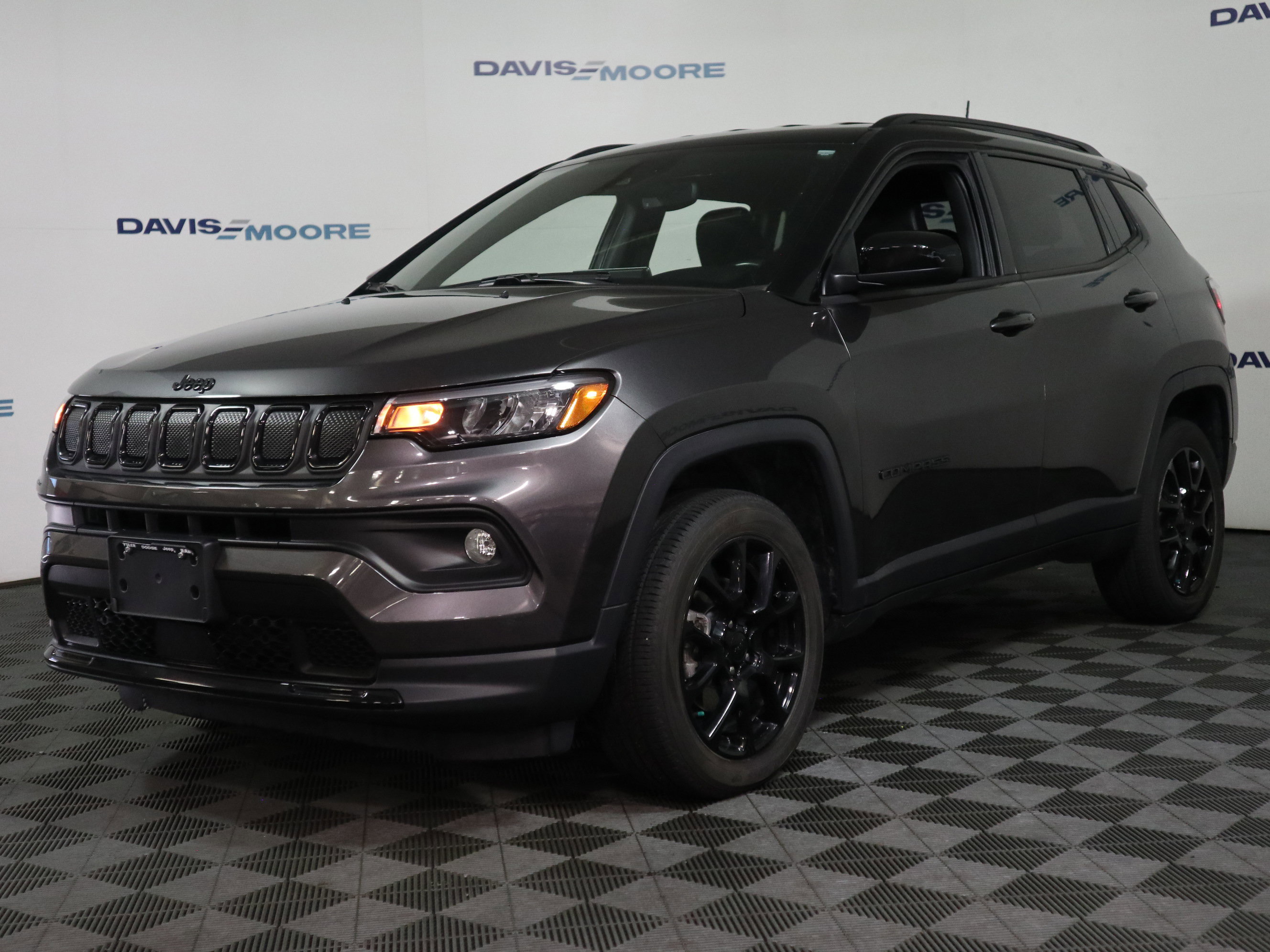 Used 2022 Jeep Compass Latitude w/ Convenience Group image 12