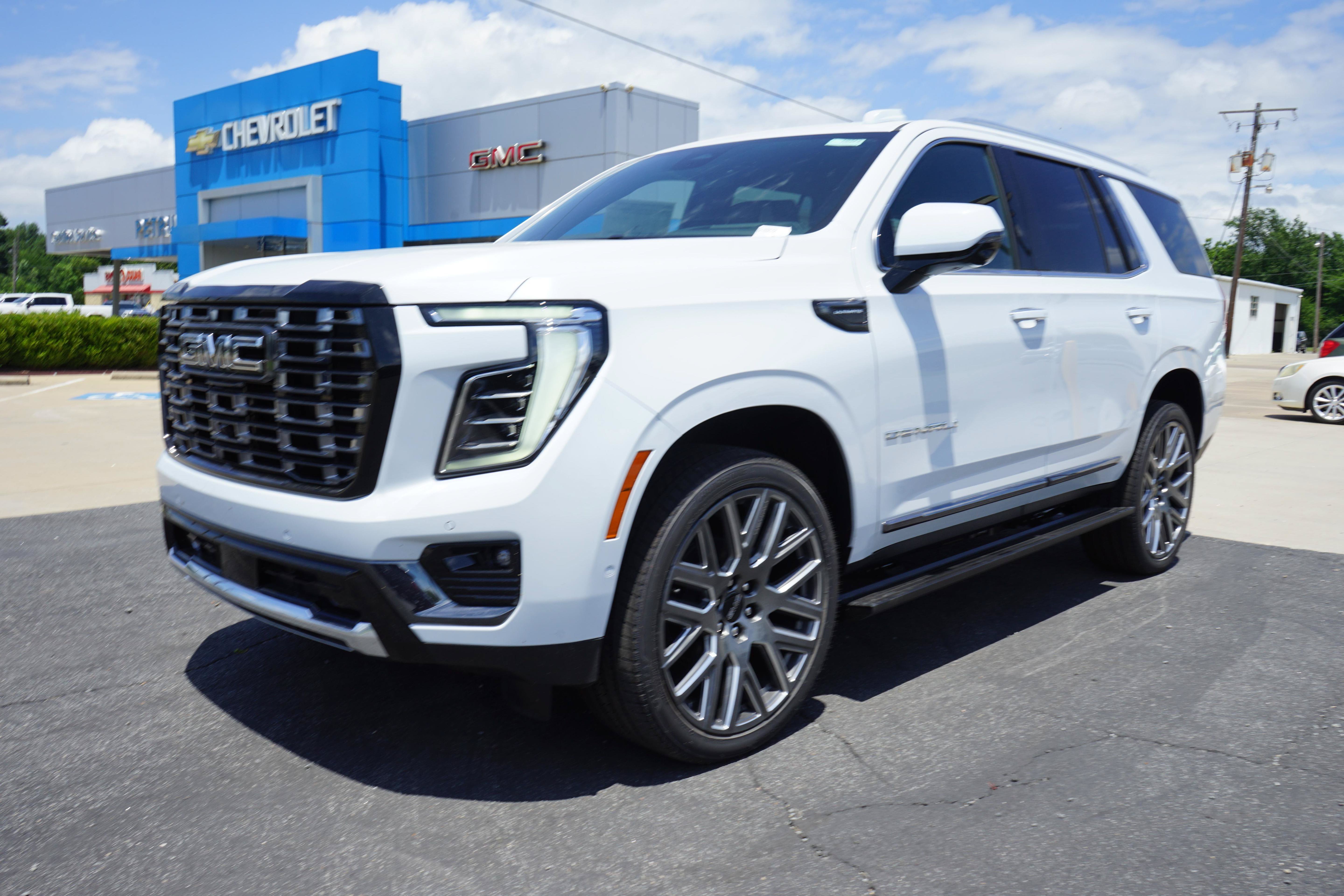 New 2026 GMC Yukon Denali Ultimate AWD/4WD image 1