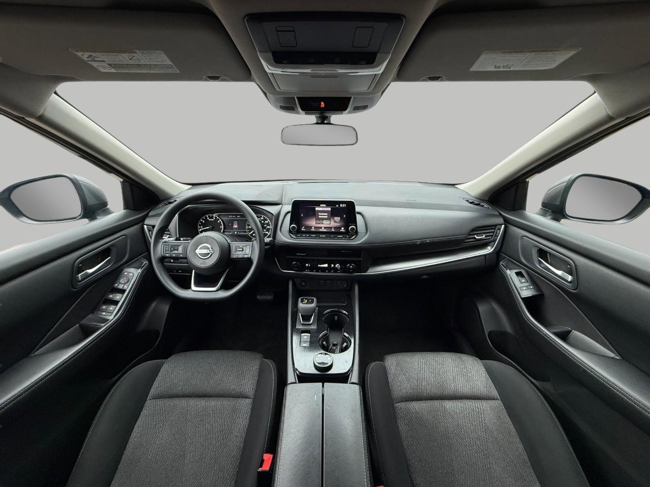 Used 2024 Nissan Rogue SV image 5