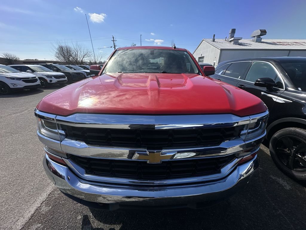 Used 2017 Chevrolet Silverado 1500 LT w/ All Star Edition image 17