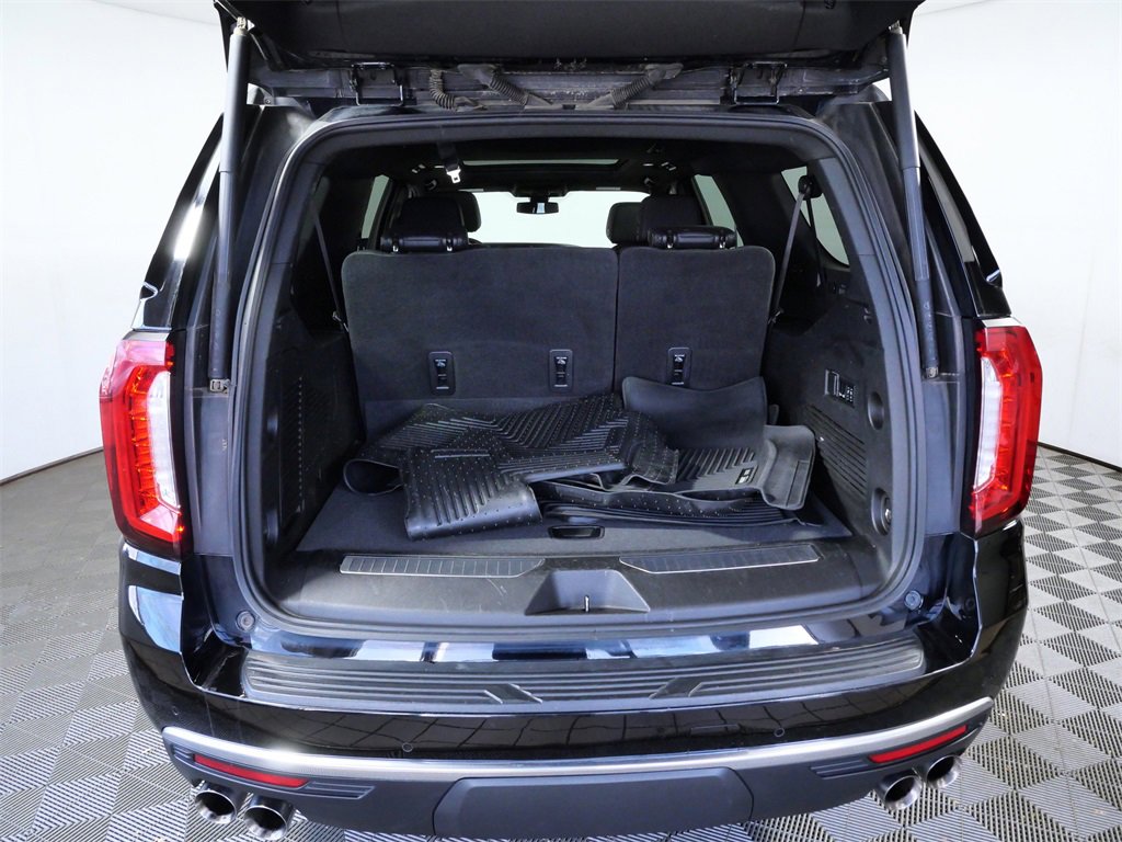 Used 2022 GMC Yukon XL Denali image 10