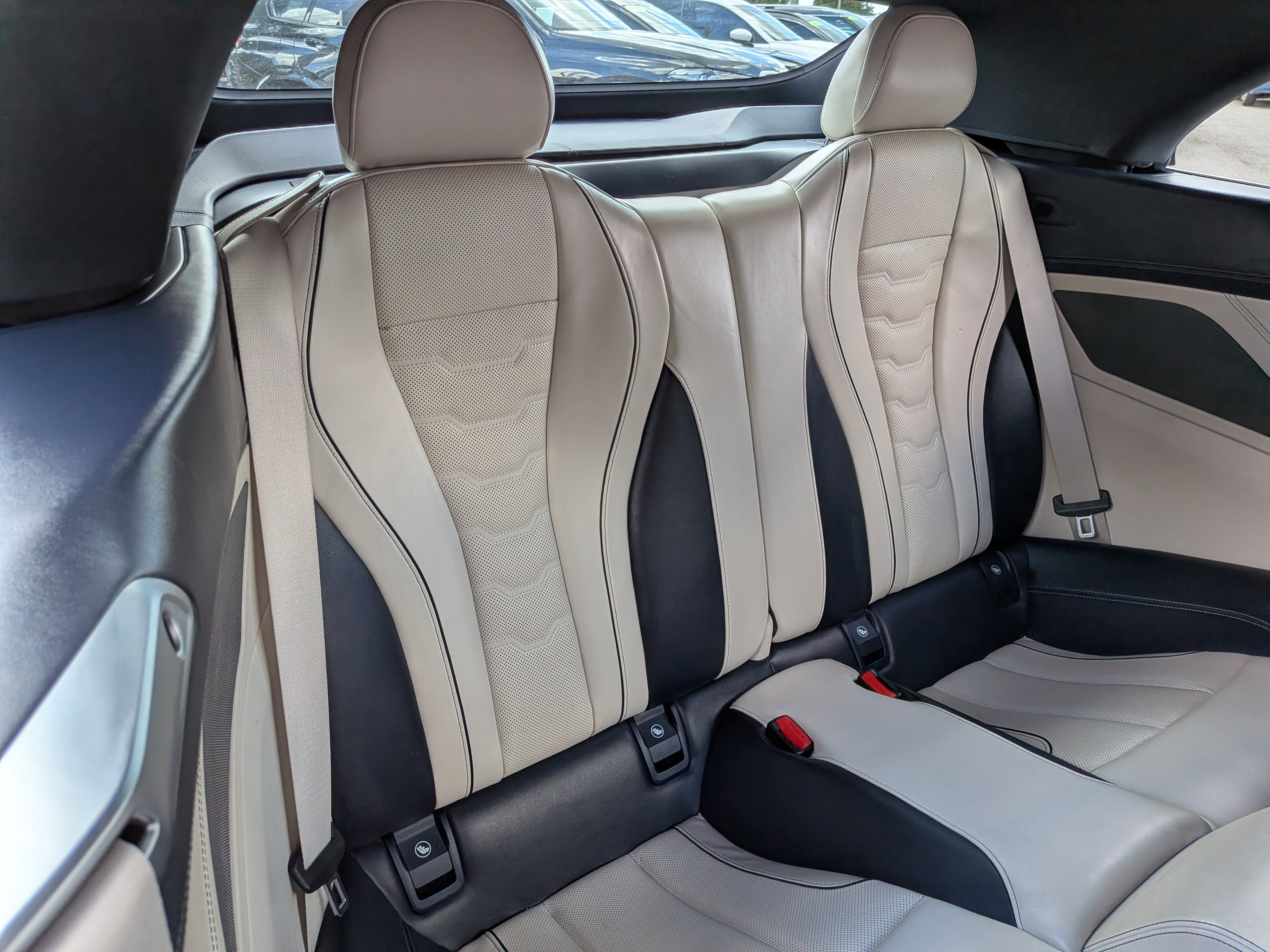 Used 2023 BMW 840i Convertible w/ Comfort Seating Package RWD image 13