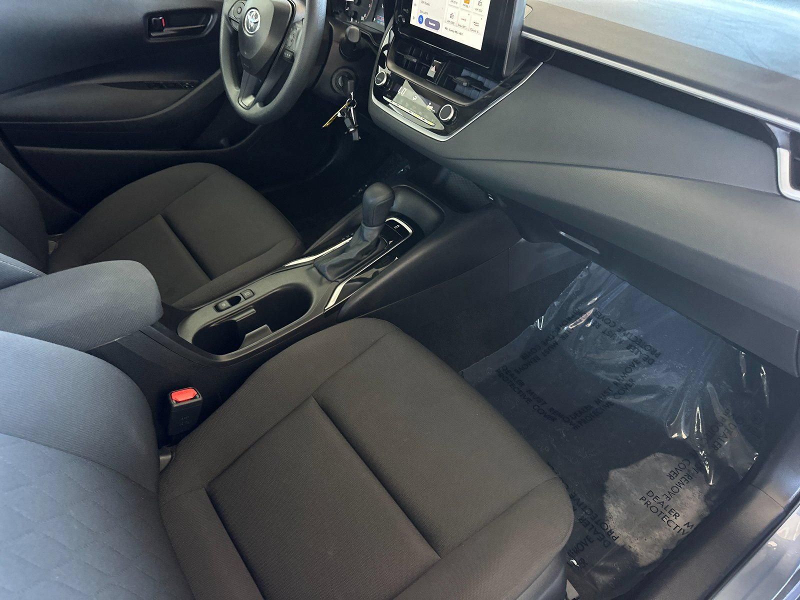 Used 2025 Toyota Corolla LE FWD image 14