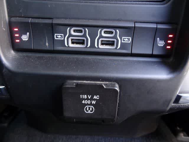 Used 2025 RAM 1500 Laramie AWD/4WD image 11