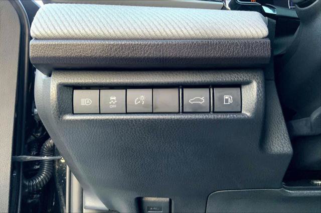 Certified 2026 Toyota Camry SE w/ Convenience Package FWD image 33