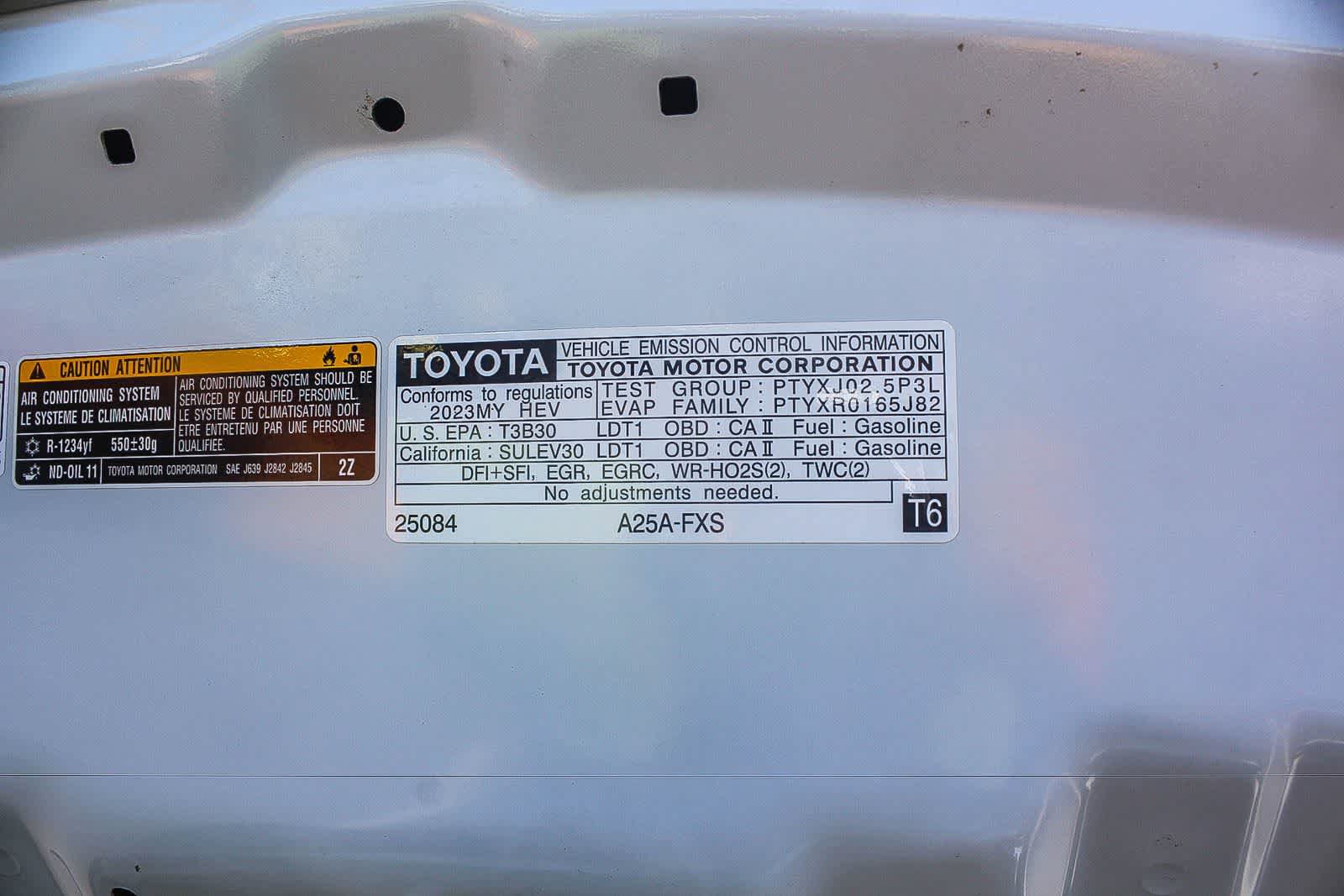 Used 2023 Toyota Venza Limited AWD/4WD image 36