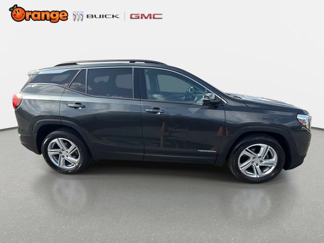 Used 2020 GMC Terrain SLE w/ Driver Convenience Package FWD image 2