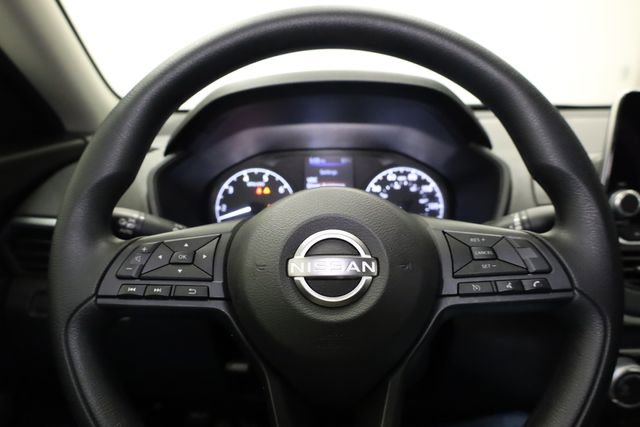 Used 2025 Nissan Altima 2.5 S image 16