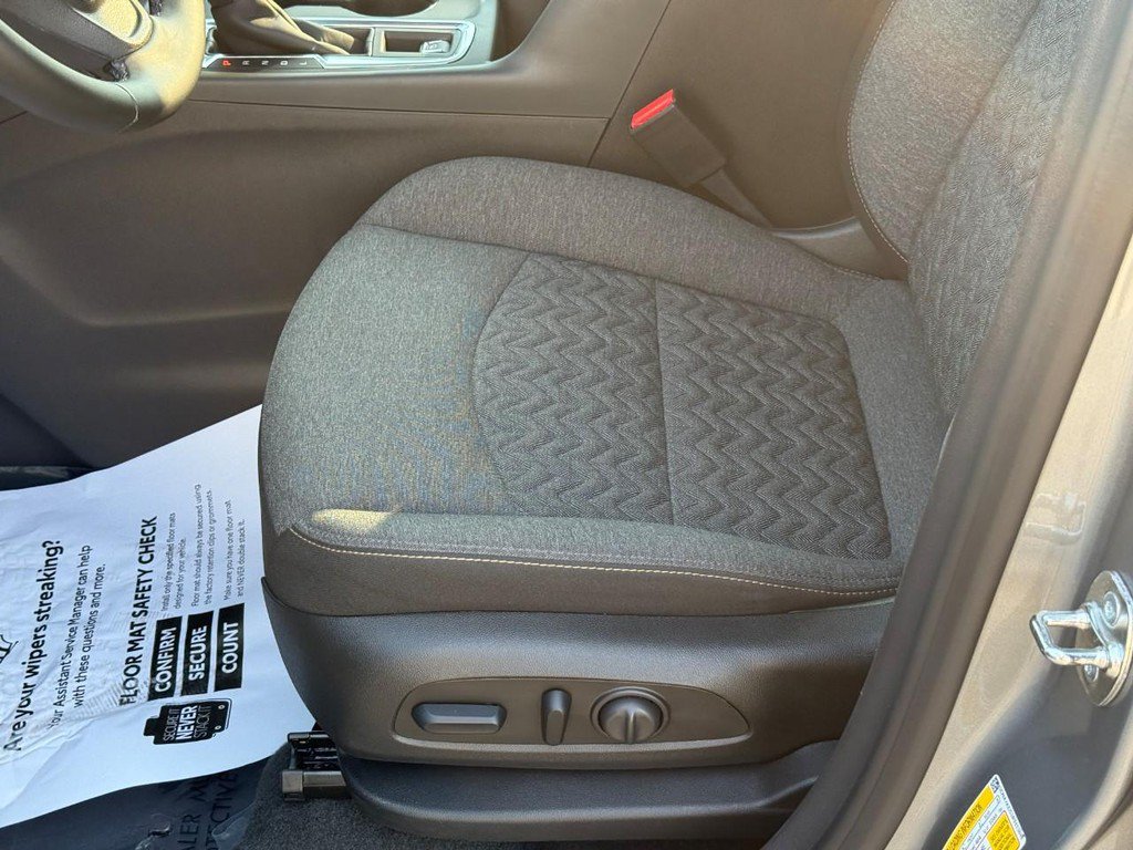 Used 2024 Chevrolet Equinox LT w/ LPO, Floor Liner Package FWD image 19
