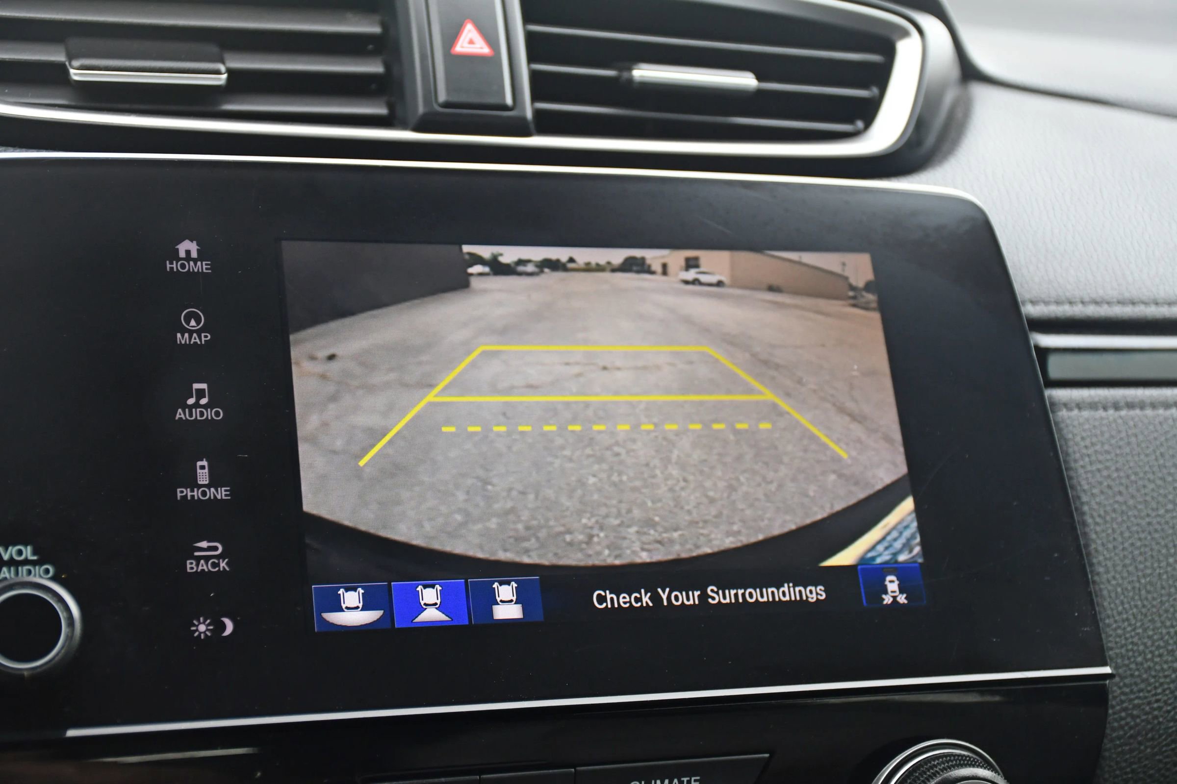 Used 2018 Honda CR-V Touring image 18