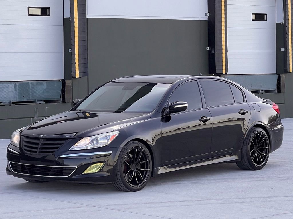 Used 2014 Hyundai Genesis 3.8 w/ Premium Package 02