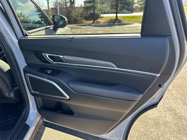 Used 2023 Kia Telluride EX X-Line image 18