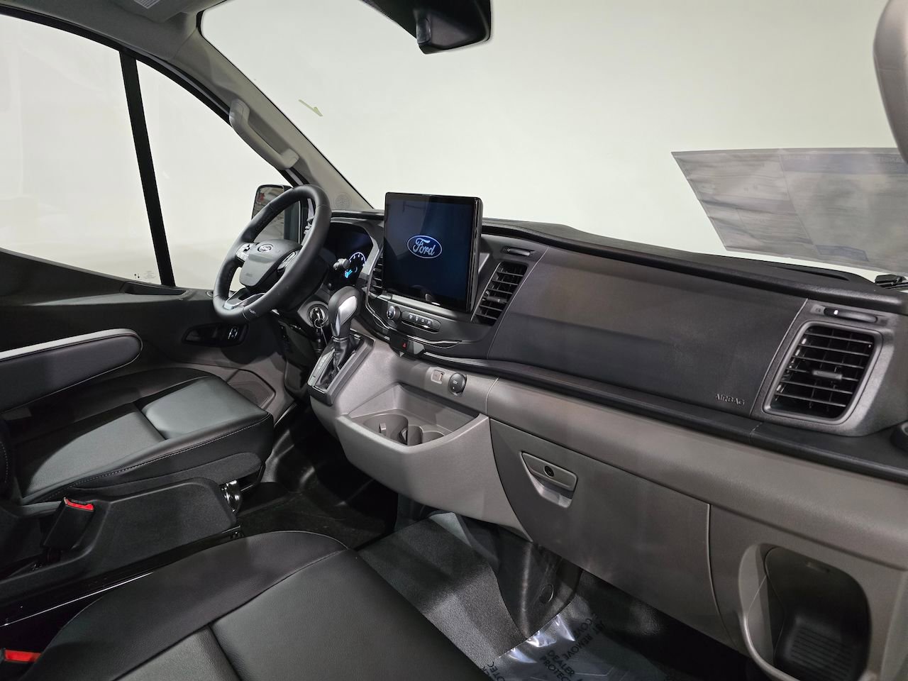 New 2025 Ford Transit 150 Low Roof RWD image 30