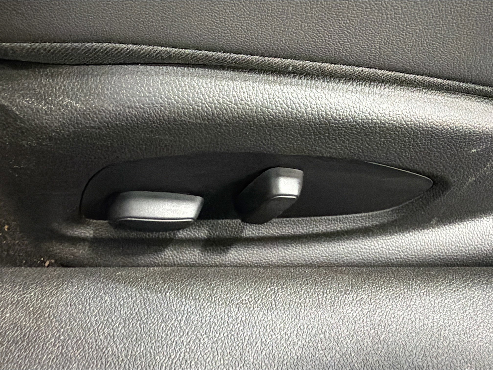 Used 2022 Chevrolet Camaro SS RWD image 7