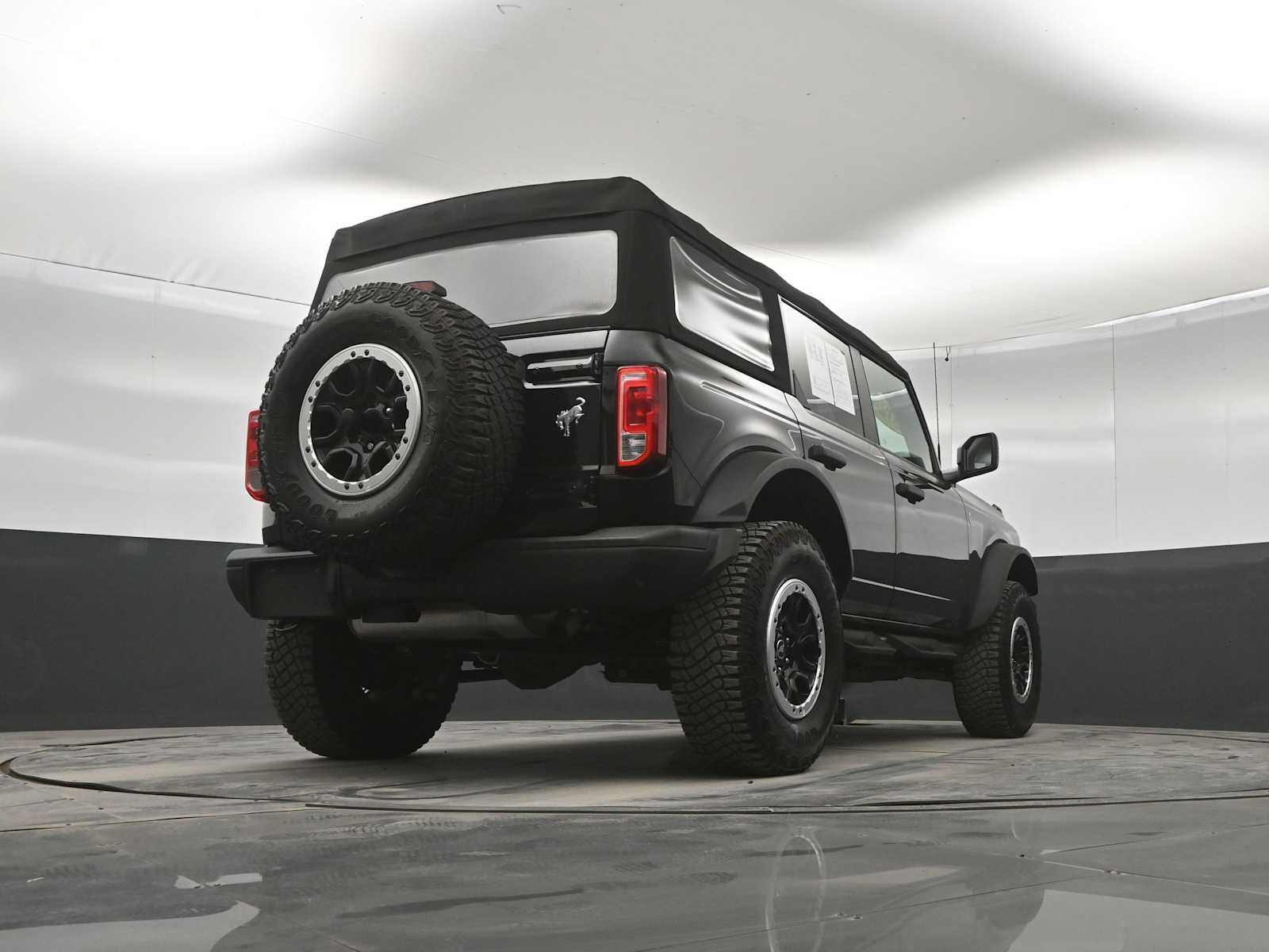 Used 2024 Ford Bronco Black Diamond w/ Sasquatch Package AWD/4WD image 37