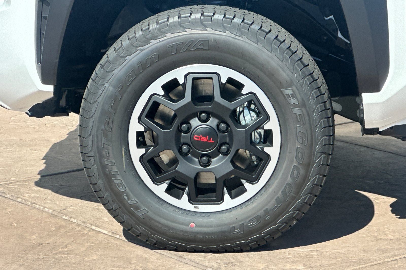 New 2026 Toyota Tacoma TRD Off-Road w/ TRD Off Road Upgrade Package AWD/4WD image 32