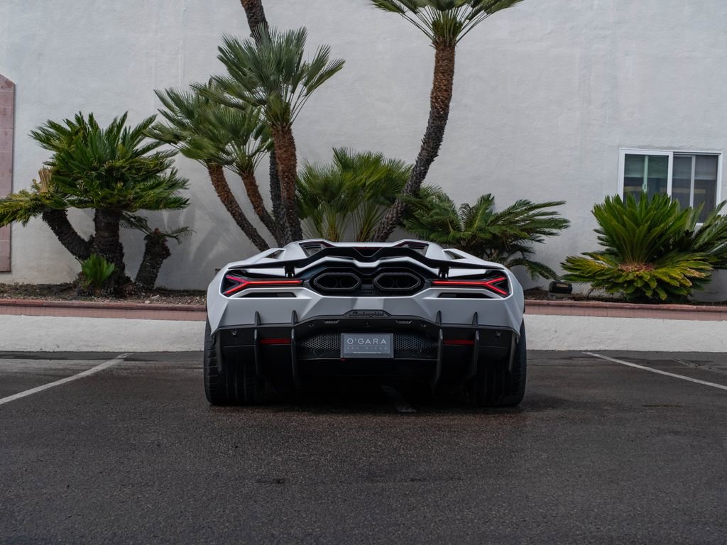 Used 2025 Lamborghini Revuelto AWD/4WD image 5