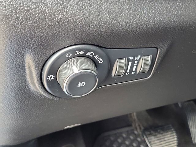 Used 2023 Jeep Compass Latitude w/ Convenience Group image 14