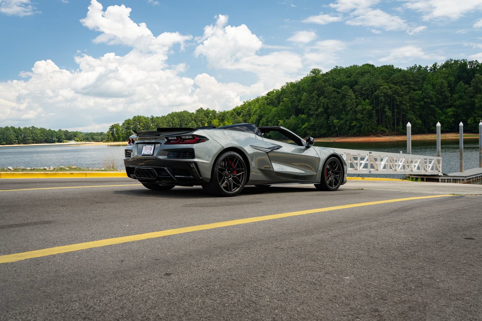 Used 2023 Chevrolet Corvette Z06 RWD image 28