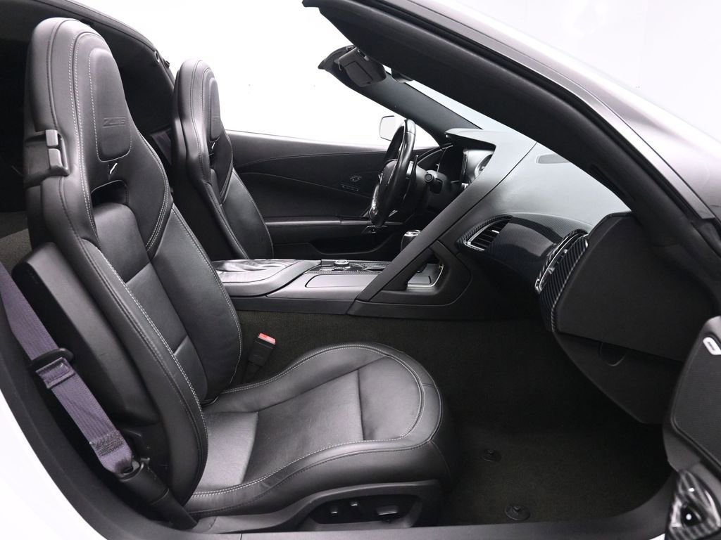 Used 2016 Chevrolet Corvette Z06 w/ 2LZ Preferred Equipment Group image 16