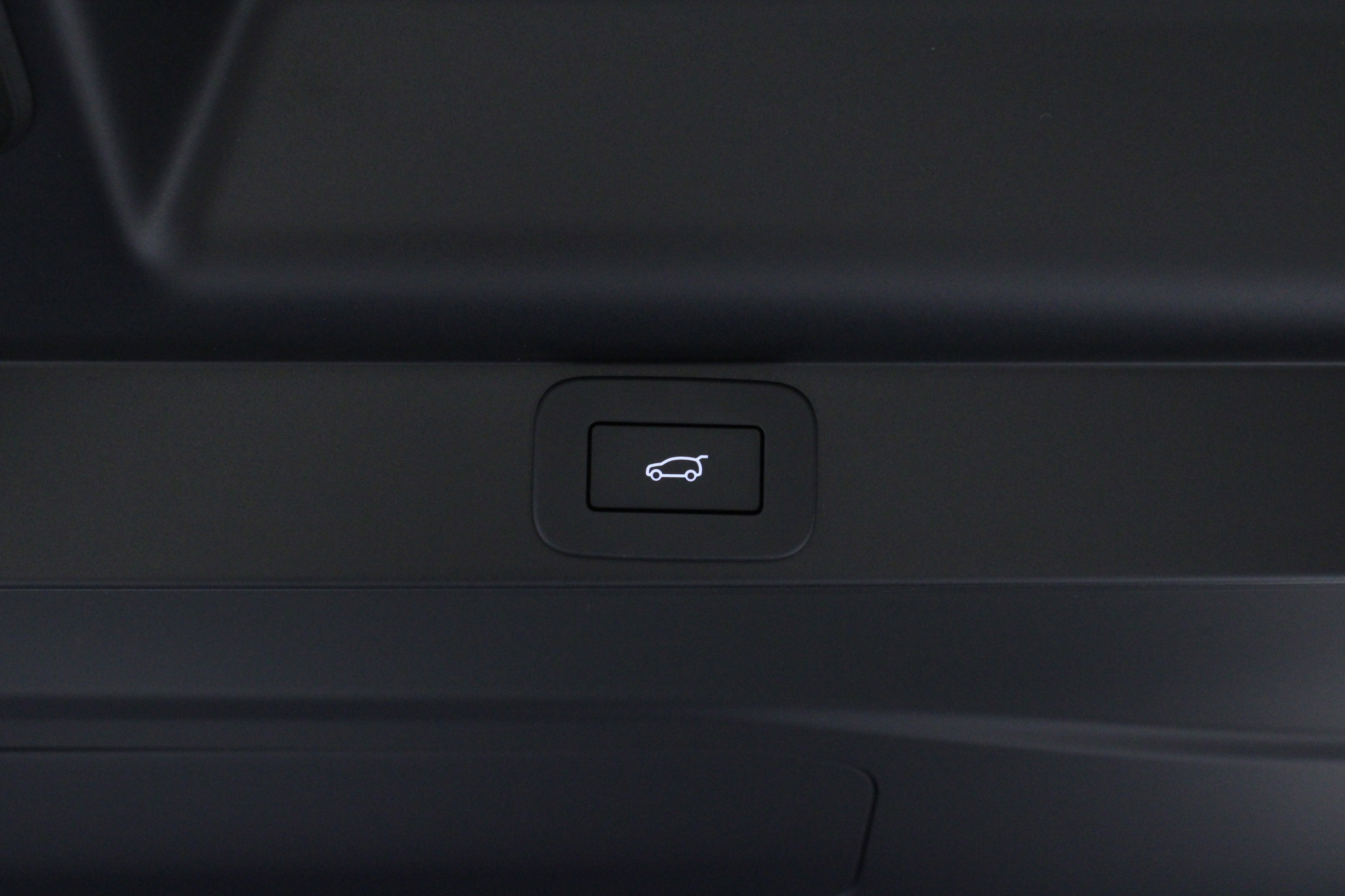 Used 2024 Land Rover Range Rover SE image 10