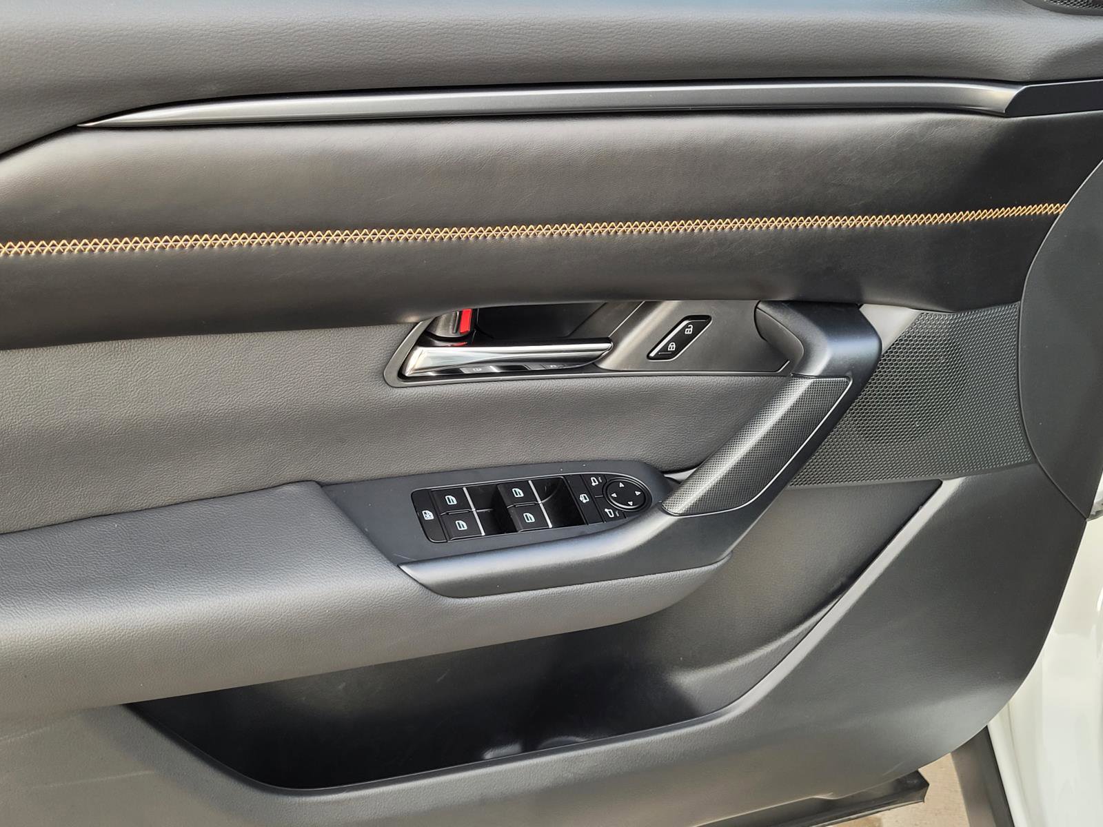 Used 2025 MAZDA CX-50 2.5 Hybrid w/ Weather Package image 4