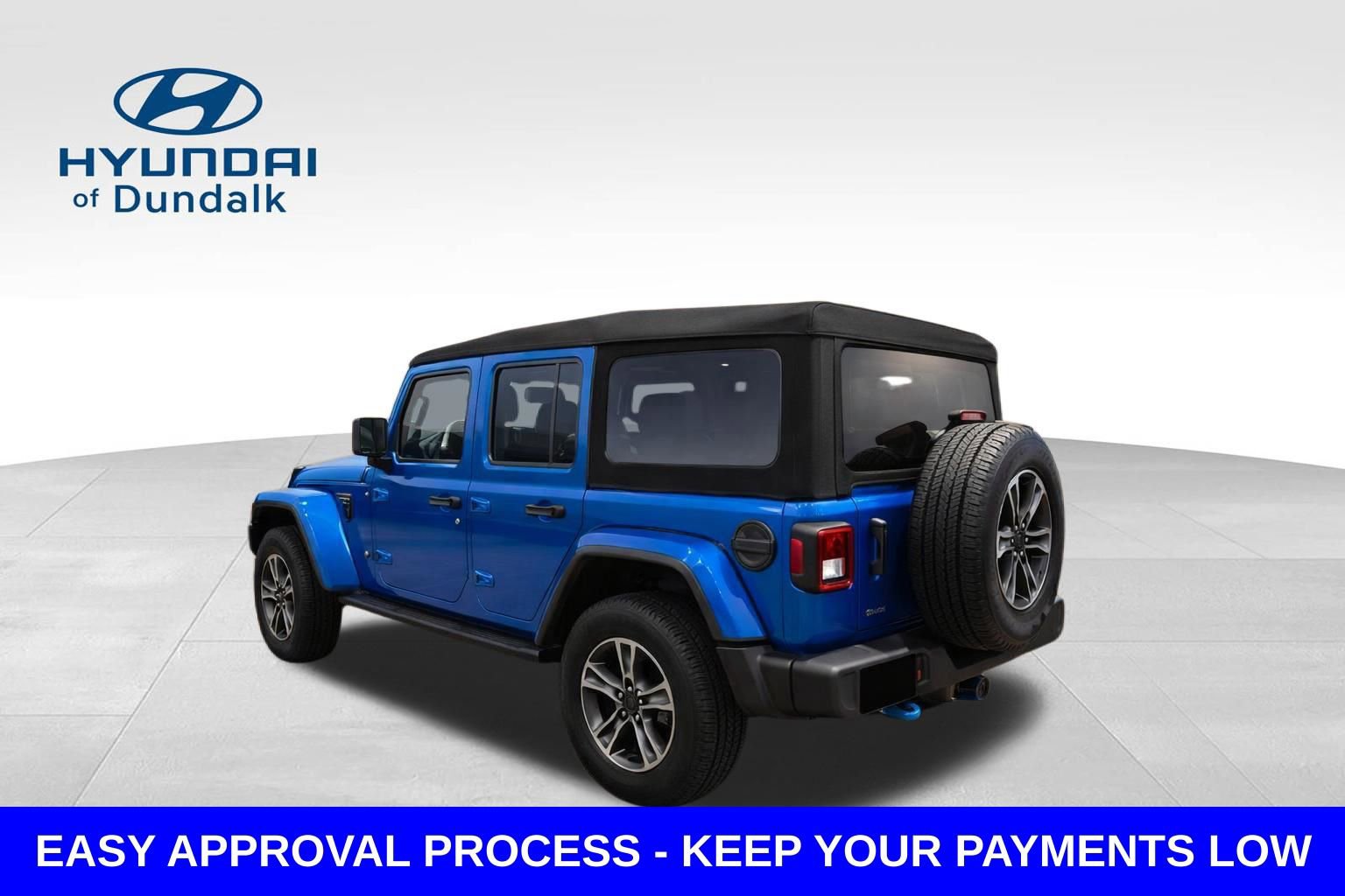Used 2024 Jeep Wrangler Unlimited w/ Convenience Group image 2