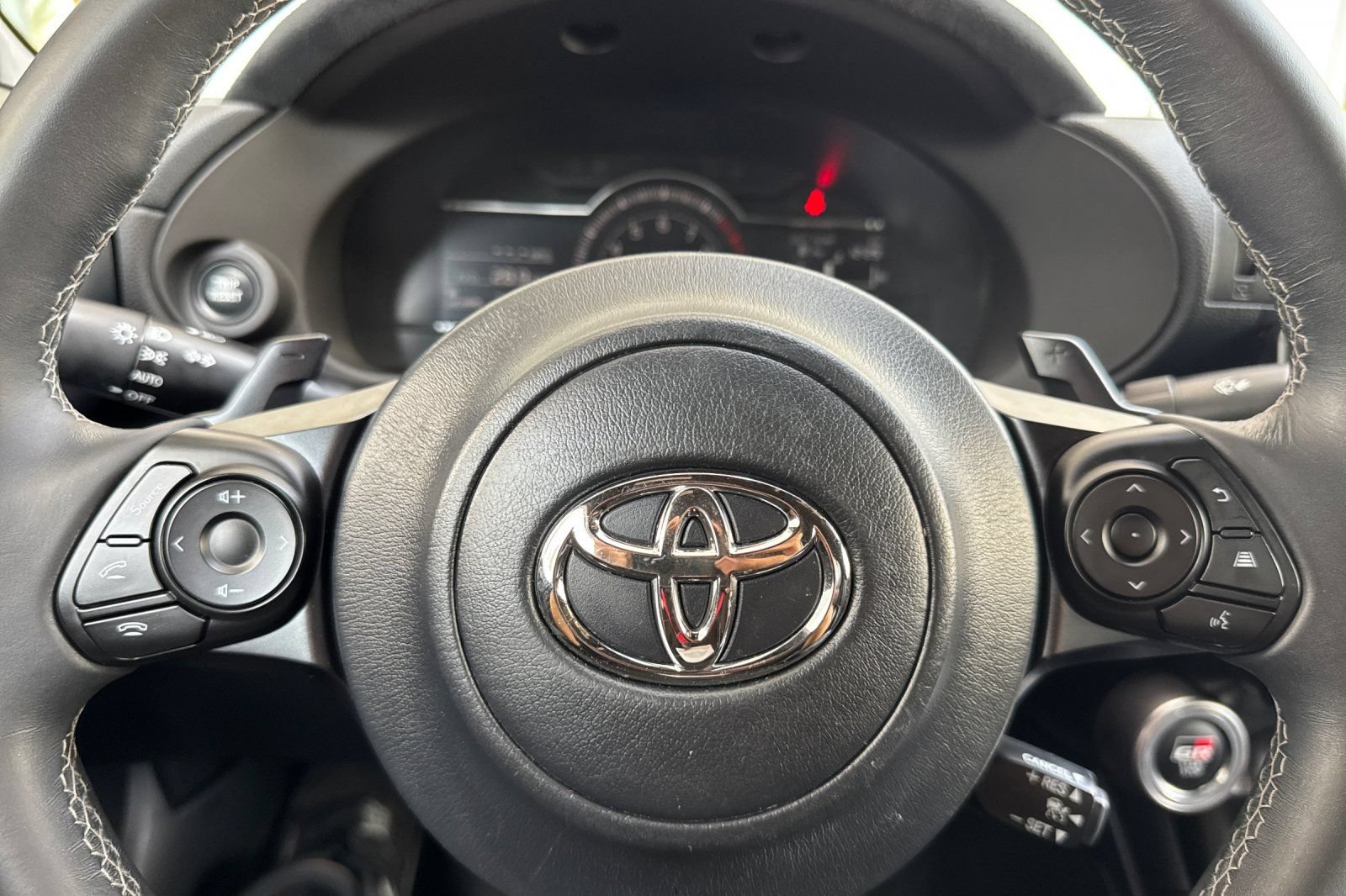 Used 2024 Toyota GR86 Premium RWD image 23