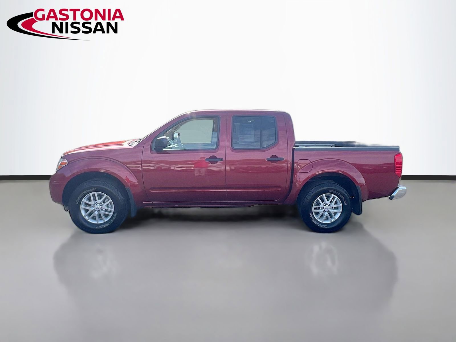 Used 2017 Nissan Frontier SV w/ SV Value Truck Package AWD/4WD image 5