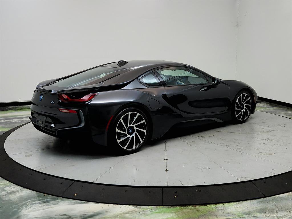 Used 2016 BMW i8 image 5