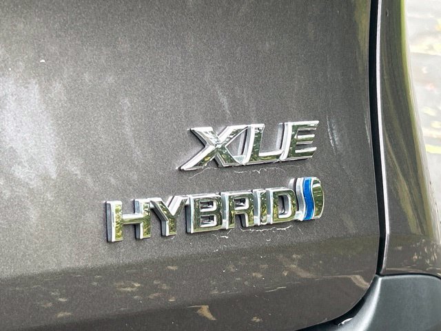Used 2022 Toyota Sienna XLE AWD/4WD image 14