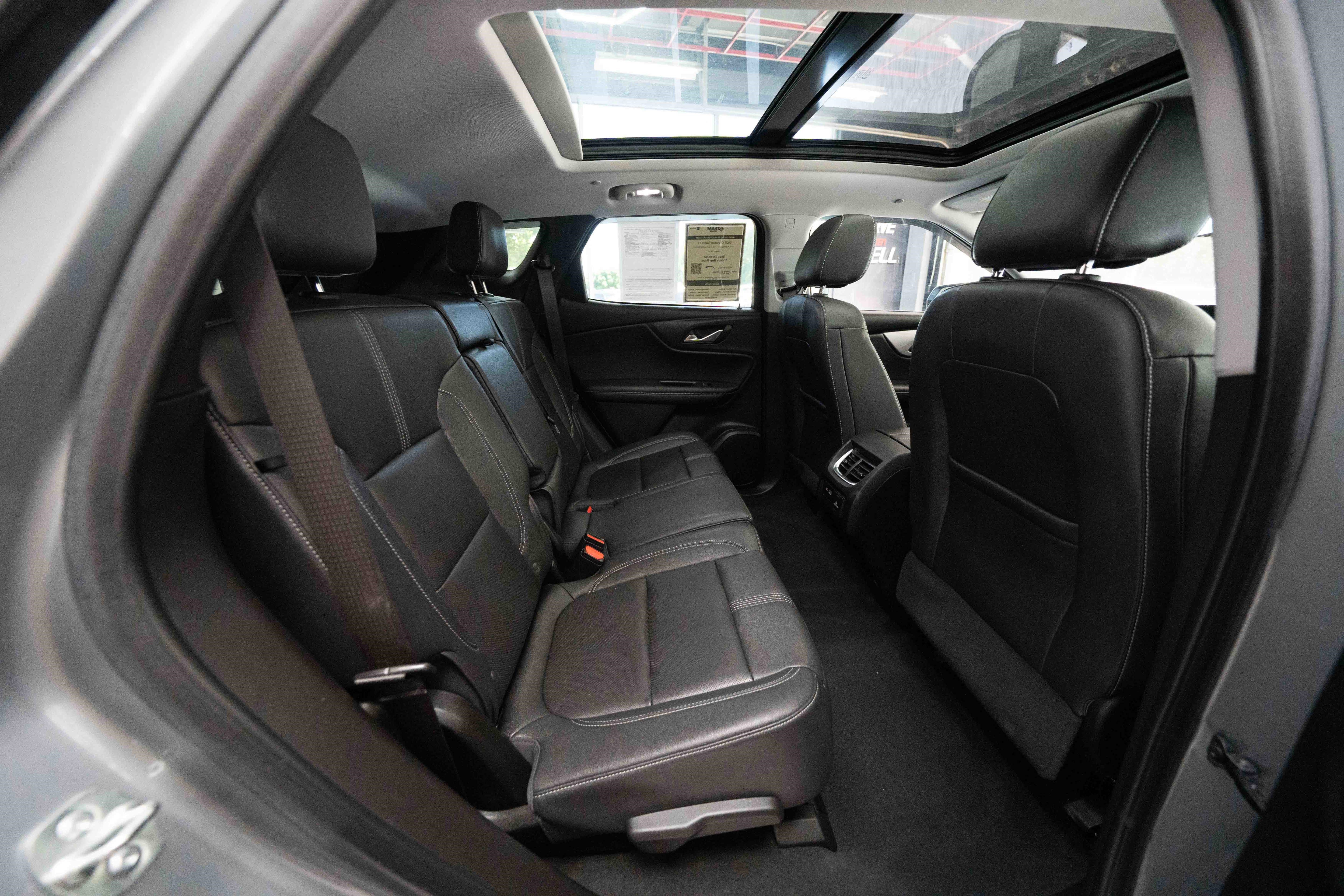 Used 2023 Chevrolet Blazer LT w/ Sound & Technology Package AWD/4WD image 25
