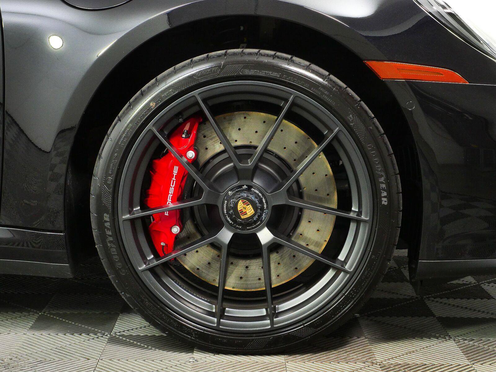 Used 2026 Porsche 911 Targa 4 GTS AWD/4WD image 33