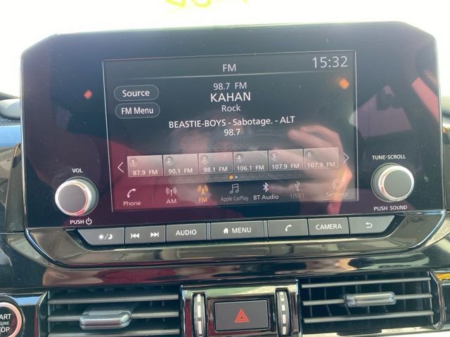 Used 2024 Nissan Pathfinder SV image 24