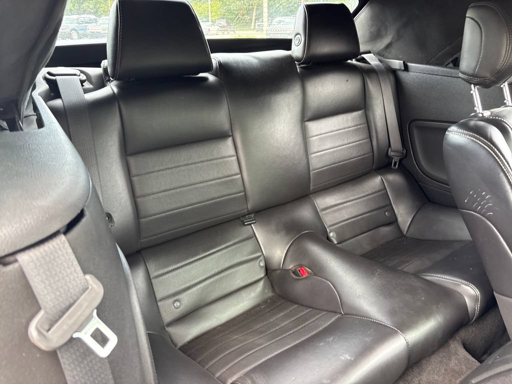 Used 2013 Ford Mustang Premium RWD image 27