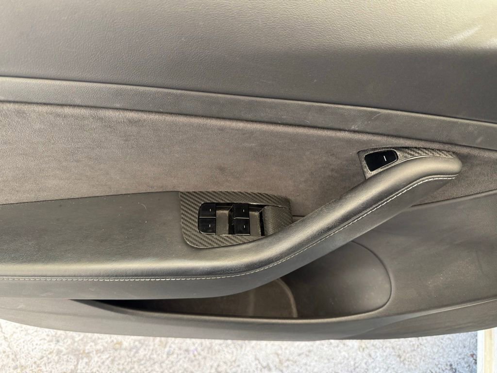 Used 2020 Tesla Model 3 Standard Range Plus RWD image 13
