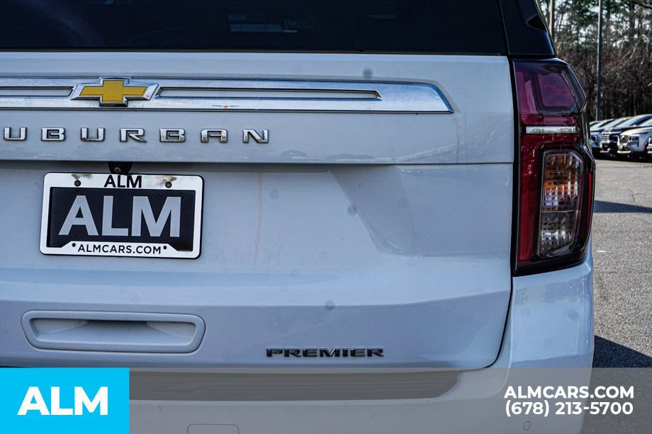 Used 2024 Chevrolet Suburban Premier RWD image 13