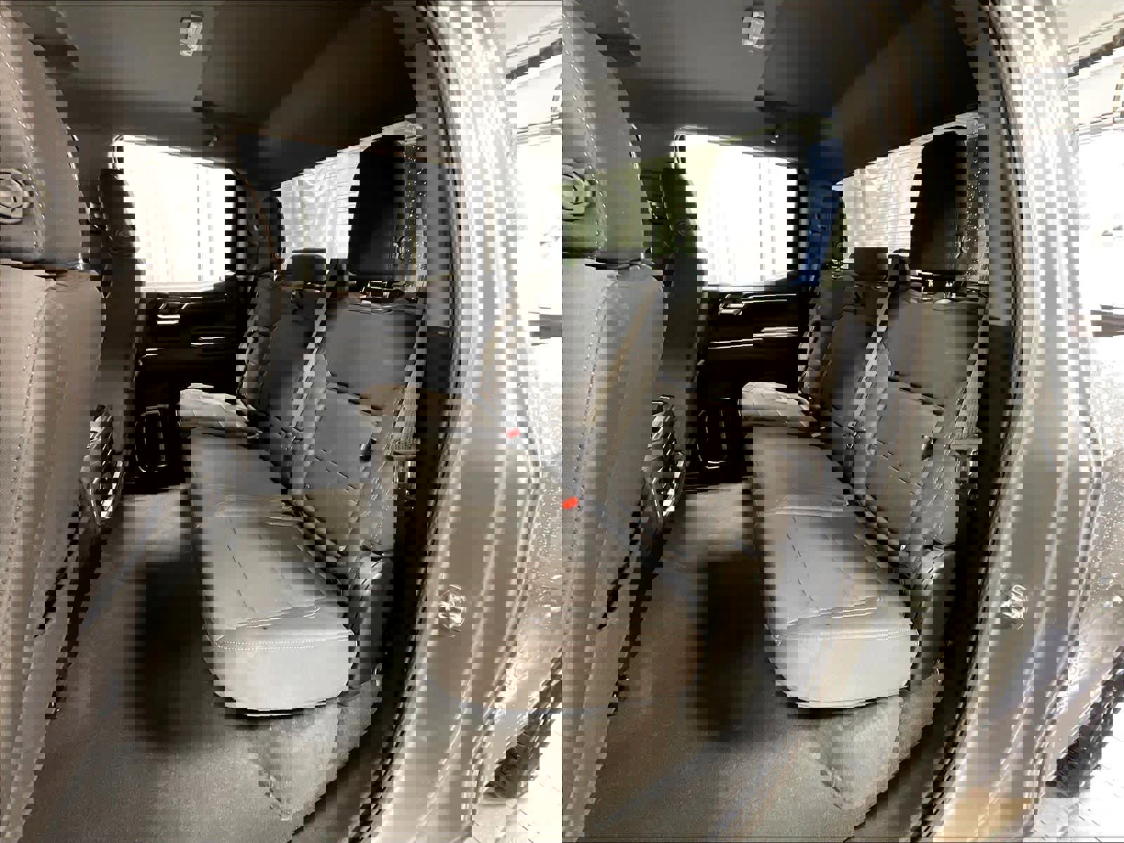 Used 2025 GMC Sierra 1500 Elevation image 15