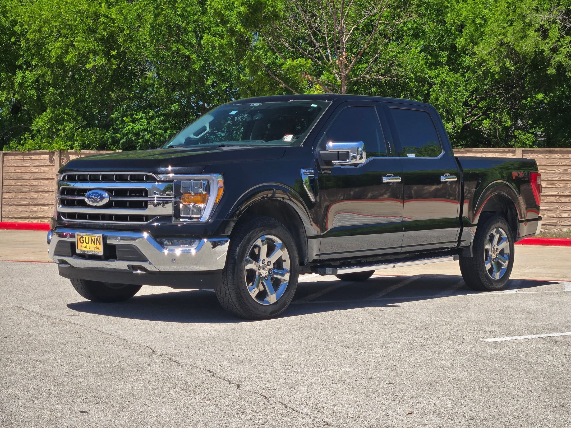 Used 2021 Ford F150 Lariat image 7