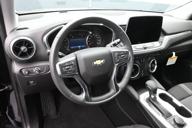 New 2026 Chevrolet Blazer LT w/ Midnight/Sport Edition FWD image 20