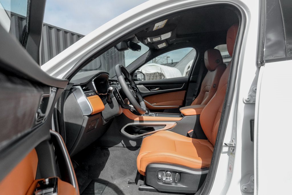 New 2026 Jaguar F-PACE R-Dynamic S image 10