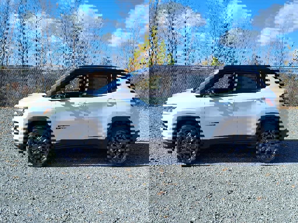 New 2026 Jeep Compass Limited image 2