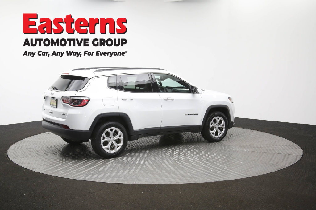 Used 2024 Jeep Compass Latitude AWD/4WD image 43