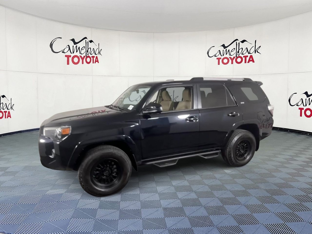 Used 2023 Toyota 4Runner SR5 AWD/4WD image 7