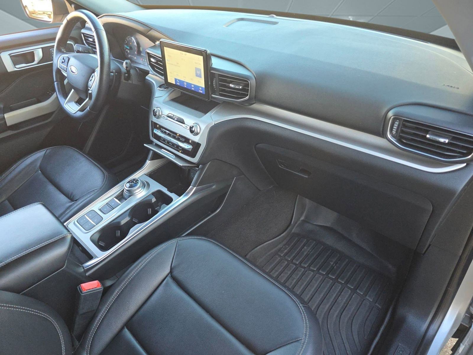 Used 2020 Ford Explorer XLT w/ Equipment Group 202A image 36