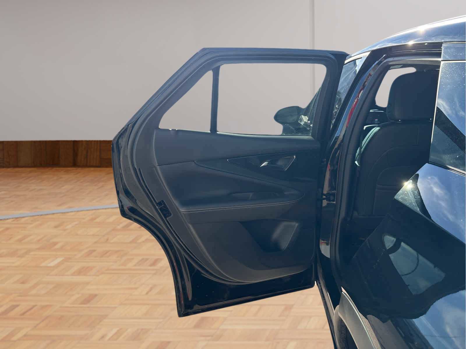 Used 2024 Chevrolet Blazer EV LT image 11